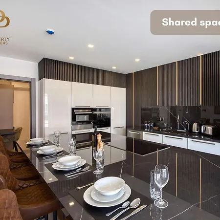 Urban 19 Residences The Signature Collection Inn *