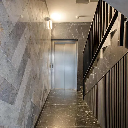 Urban 19 Residences The Signature Collection Inn